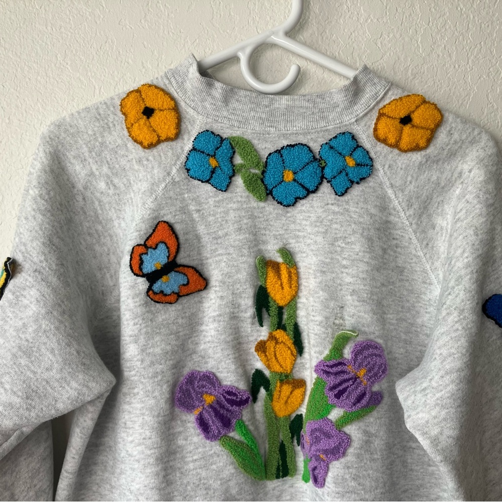 Vintage Women’s XL Butterfly Floral Flower Crewneck Sweatshirt Pullover USA